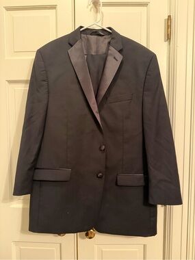 Ralph Lauren Black Two-Button Men's Tuxedo Set with Satin Notch Lapel